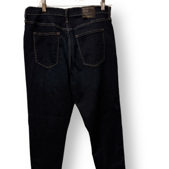 High Rise Skinny - Picture 2 of 4